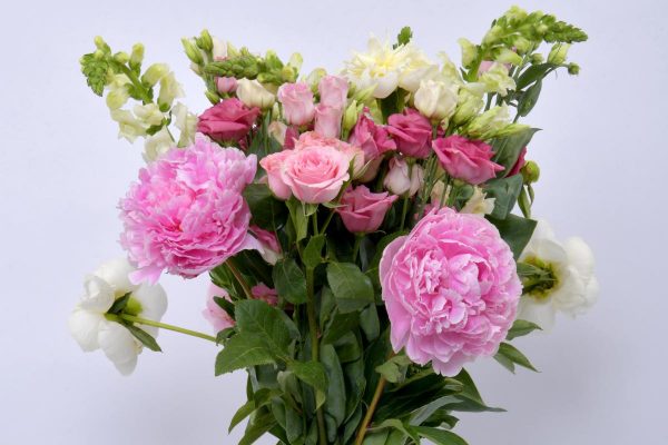 Flowers - By Tati 7  Bouquet - Regular PRICE DROP Flowers Regular